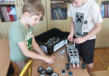 Robotyka i programowanie z LEGO