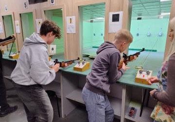 Zajęcia strzeleckie klasy VII