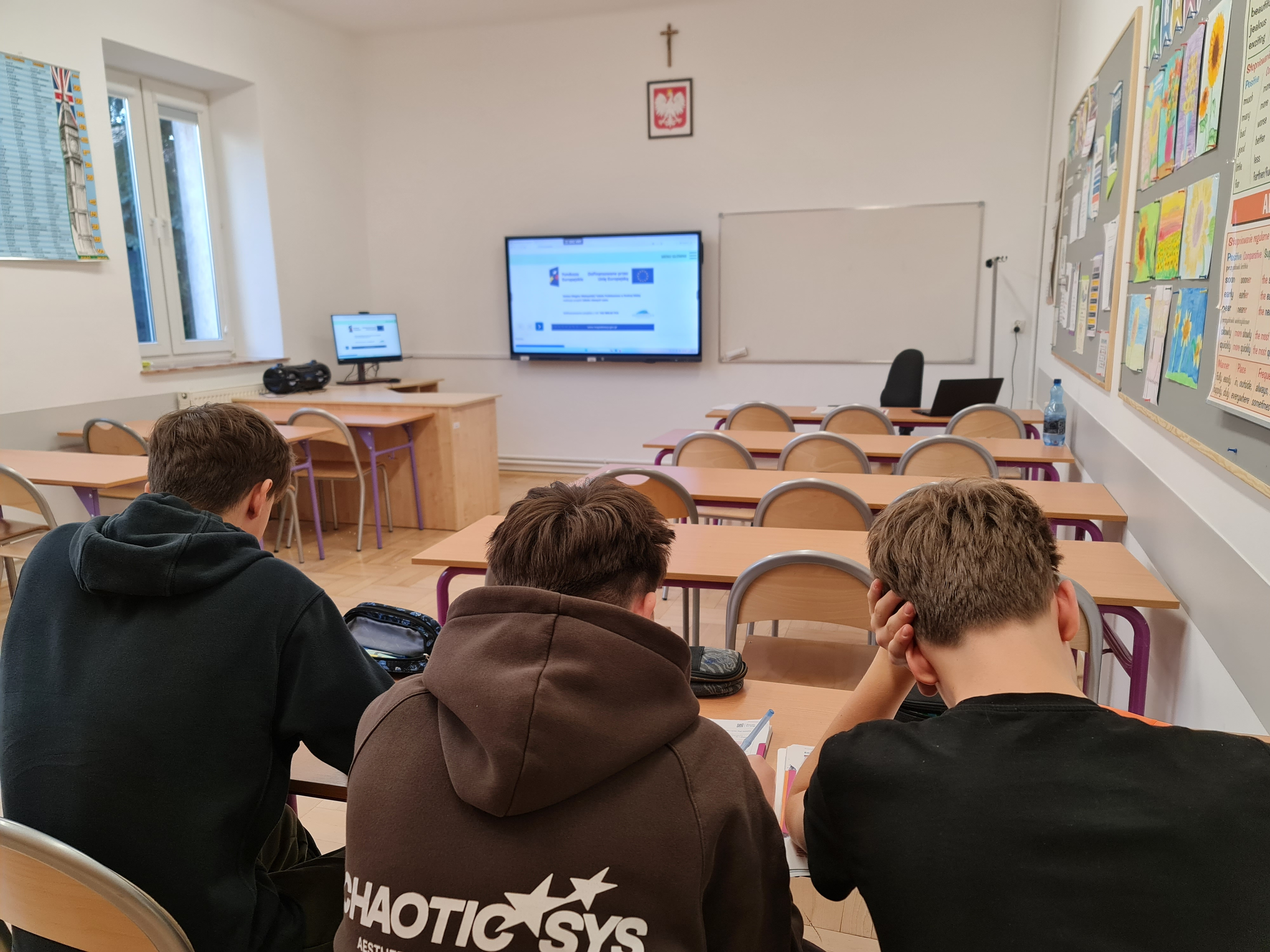 Zajęcia wyrównawcze z języka angieskiego w klasie 8 w ramach projektu 