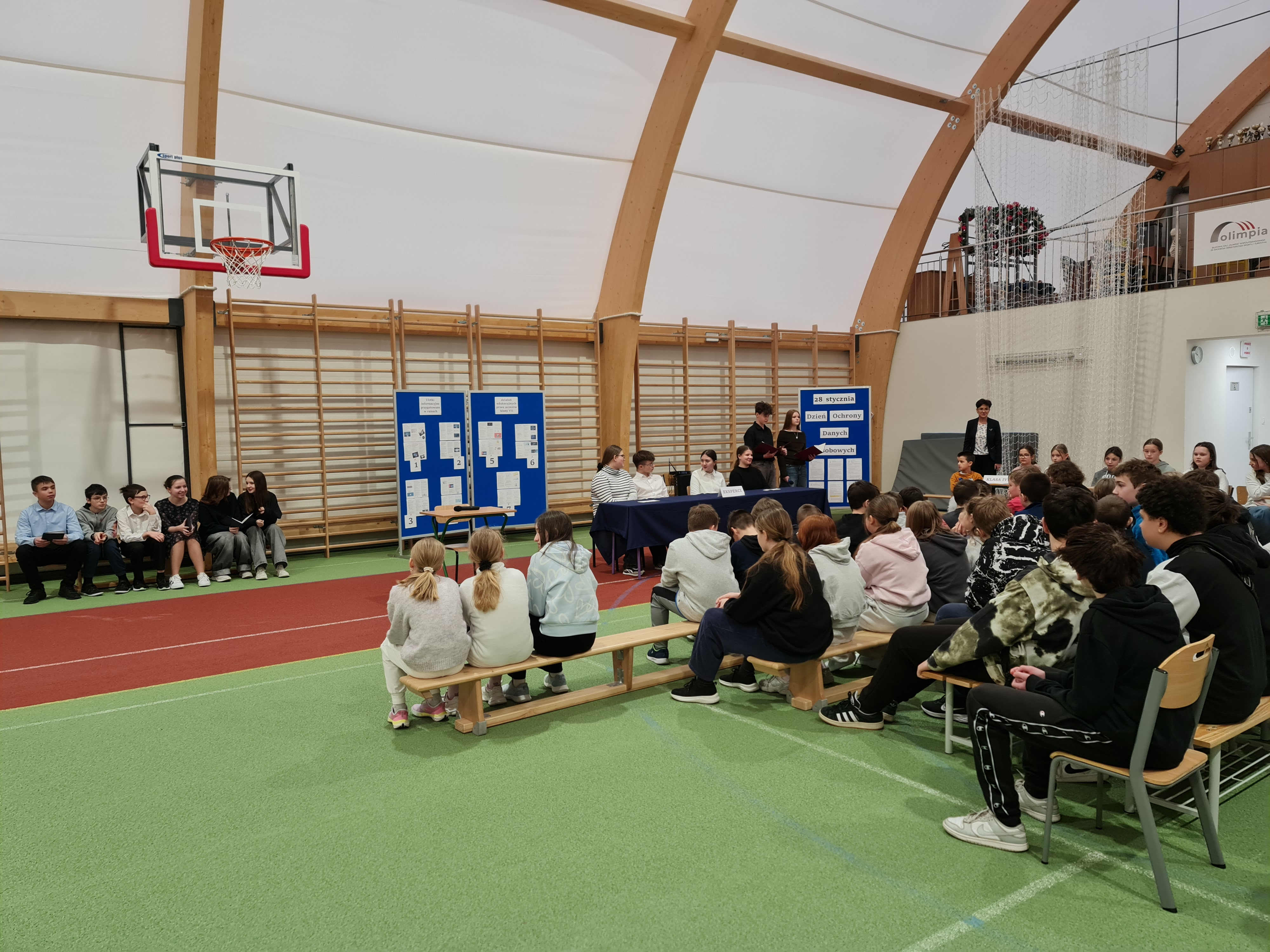 Szkolny apel z okazji Dnia Ochrony Danych Osobowych